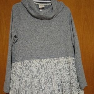 Knox Rose Heather Grey Tunic with lace detail